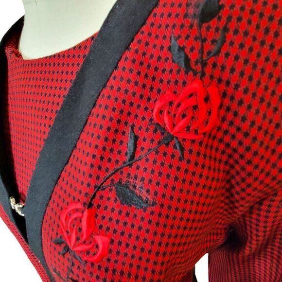 Ms Dorby red black houndstooth embroidered roses long dress - Picture 3 of 7